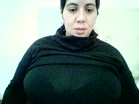 Benditofetiche online show from August 4, 2026, 4:11 pm