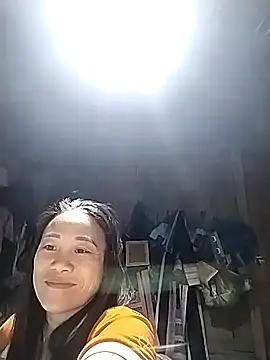 Snapshot of asakaka chatting on October 18, 2025, 12:34 am asakaka online show from October 18, 2025, 12:34 am