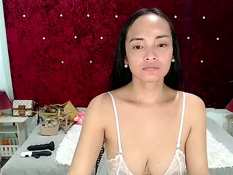 xAsianTOPModelx online show from October 6, 2025, 4:08 pm