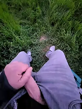 rezzzze online show from April 8, 2026, 6:20 pm