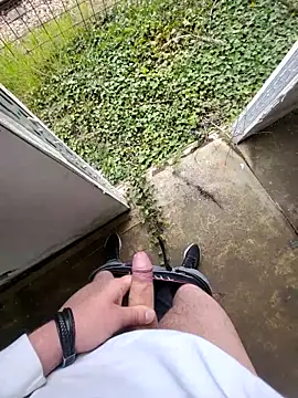 rezzzze online show from April 3, 2026, 2:23 pm