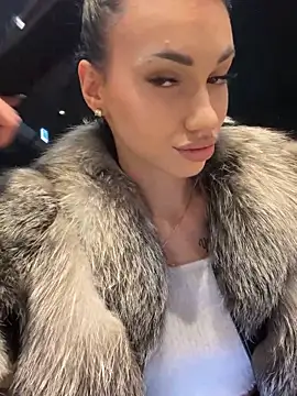 ilariea girl online show from February 4, 2026, 6:25 pm