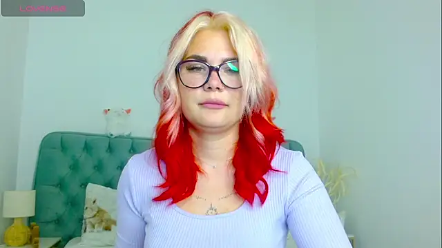 Naughty kittyy1 online show from October 4, 2025, 7:37 pm