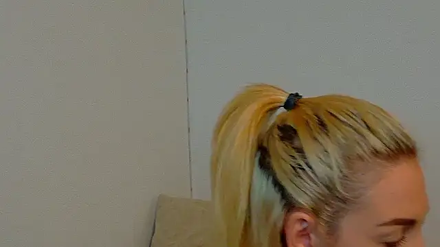 Sia a online show from January 6, 2026, 6:50 am