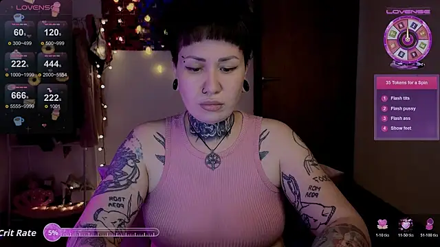 Snapshot of Senorita__Dakota chatting on November 11, 2025, 8:31 am Senorita Dakota online show from November 11, 2025, 8:31 am