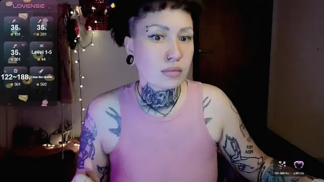 Snapshot of Senorita__Dakota chatting on December 4, 2025, 11:59 pm Senorita Dakota online show from December 4, 2025, 11:59 pm