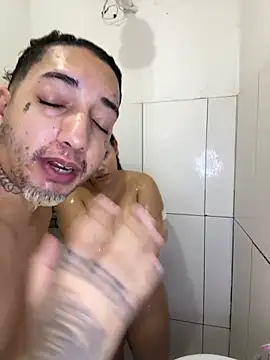 CasalMaldoso02 online show from May 5, 2026, 5:38 pm