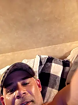 DeeBestEver online show from November 13, 2025, 5:17 pm