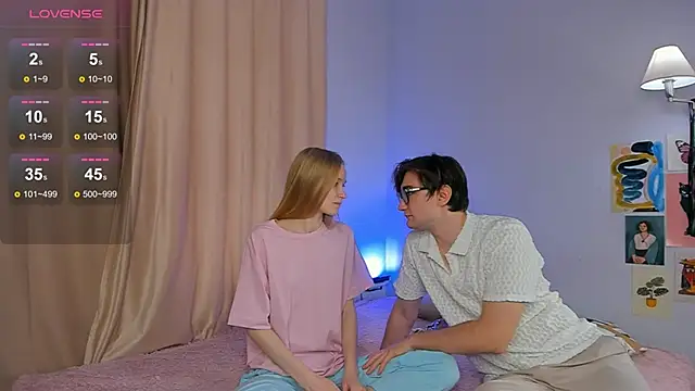 Snapshot of LoversFire chatting on October 8, 2025, 12:28 pm LoversFire online show from October 8, 2025, 12:28 pm