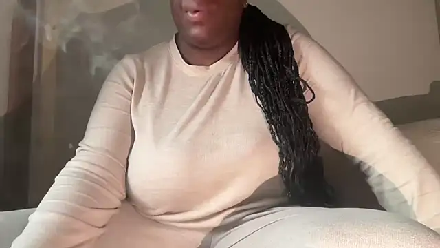 Snapshot of nanaisbackk chatting on October 10, 2025, 6:25 am nanaisbackk online show from October 10, 2025, 6:25 am