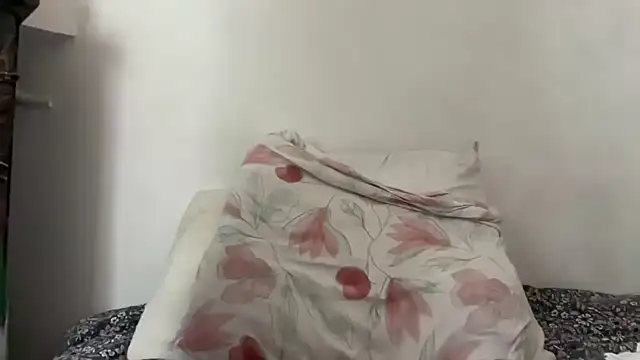 Snapshot of nanaisbackk chatting on November 12, 2025, 9:13 am nanaisbackk online show from November 12, 2025, 9:13 am