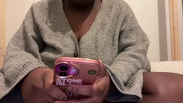 Snapshot of nanaisbackk chatting on November 2, 2025, 9:36 am nanaisbackk online show from November 2, 2025, 9:36 am