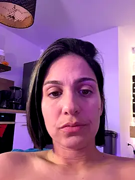 LaPetiteKim online show from November 10, 2025, 8:47 pm