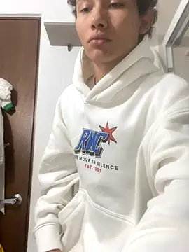 Snapshot of Davomg chatting on January 9, 2026, 1:45 am Davomg online show from January 9, 2026, 1:45 am