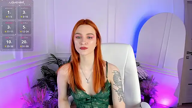 PollyMayer online show from April 29, 2026, 8:48 pm