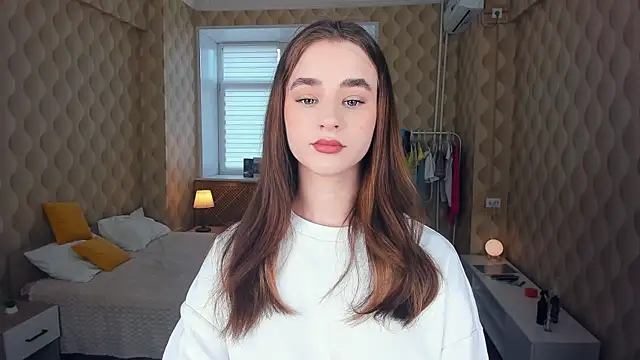 Snapshot of JinnyMcie chatting on October 15, 2025, 9:17 am JinnyMcie online show from October 15, 2025, 9:17 am