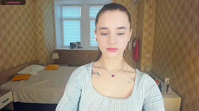 Snapshot of JinnyMcie chatting on November 9, 2025, 9:57 am JinnyMcie online show from November 9, 2025, 9:57 am