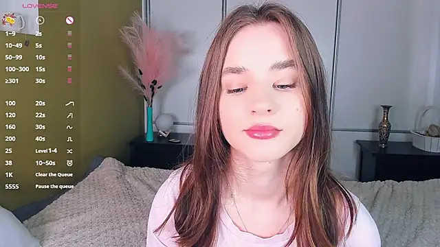 JinnyMcie online show from March 21, 2026, 9:25 am