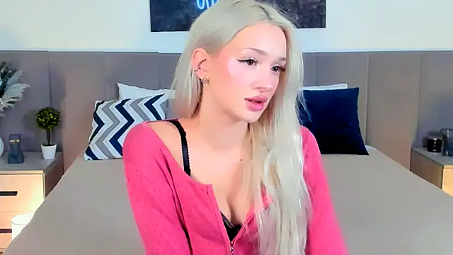 SugarWhisper online show from December 1, 2025, 4:41 pm