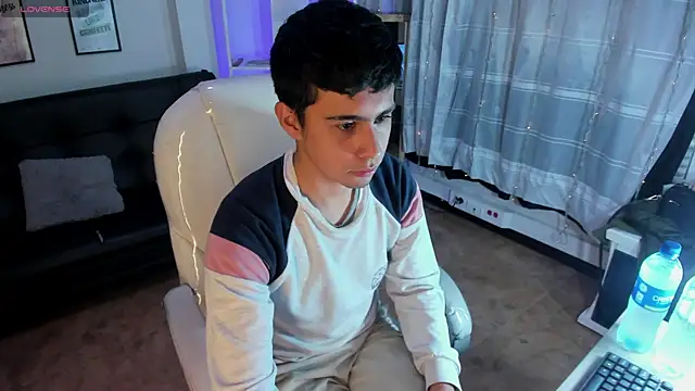 Snapshot of Nyko_ds chatting on October 28, 2025, 3:51 am Nyko ds online show from October 28, 2025, 3:51 am