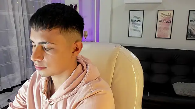 Snapshot of Nyko_ds chatting on October 31, 2025, 4:20 am Nyko ds online show from October 31, 2025, 4:20 am