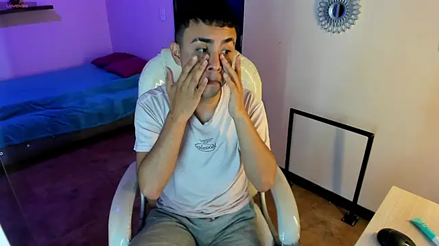 Snapshot of Nyko_ds chatting on November 4, 2025, 3:54 am Nyko ds online show from November 4, 2025, 3:54 am