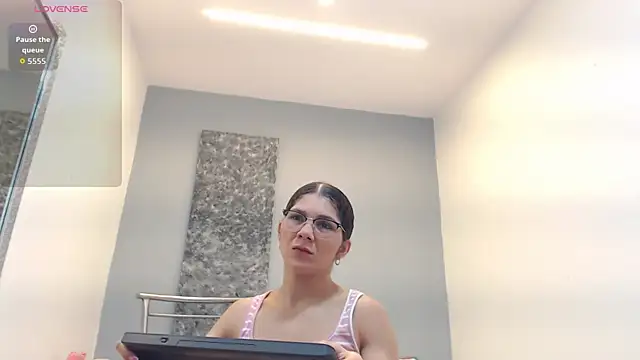 Snapshot of sammy_gale chatting on July 19, 2026, 12:02 pm sammy gale online show from July 19, 2026, 12:02 pm