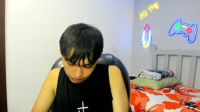 Snapshot of StiwenTwink chatting on October 10, 2025, 7:25 pm StiwenTwink online show from October 10, 2025, 7:25 pm