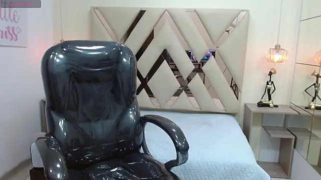 StiwenTwink online show from March 26, 2026, 2:59 pm