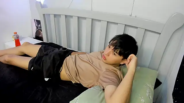 Snapshot of StiwenTwink chatting on November 27, 2025, 2:39 pm StiwenTwink online show from November 27, 2025, 2:39 pm