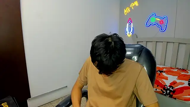 Snapshot of StiwenTwink chatting on October 15, 2025, 3:09 pm StiwenTwink online show from October 15, 2025, 3:09 pm