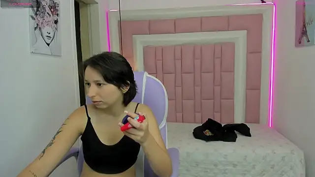 Snapshot of Klaret_Toy chatting on May 1, 2026, 9:20 pm Klaret Toy online show from May 1, 2026, 9:20 pm