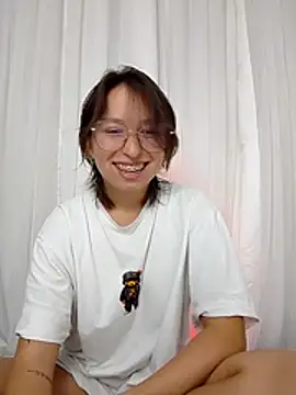 Klaret Toy online show from March 6, 2026, 10:38 pm