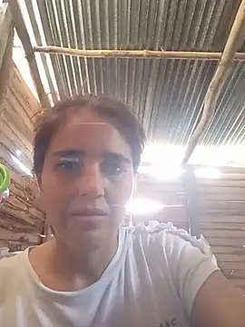 Snapshot of antonellahotimida chatting on June 10, 2026, 2:40 pm antonellahotimida online show from June 10, 2026, 2:40 pm