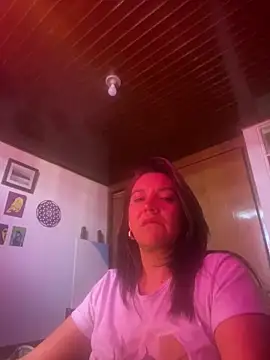 XxAntonellaxxx online show from January 16, 2026, 8:57 pm