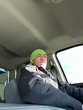 Snapshot of Loadedeggs chatting on October 14, 2025, 3:12 pm Loadedeggs online show from October 14, 2025, 3:12 pm