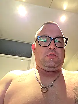 Snapshot of hot-brabo chatting on October 11, 2025, 11:55 am hot-brabo online show from October 11, 2025, 11:55 am