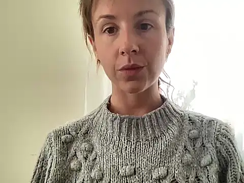 SweetblueberryXx online show from October 17, 2025, 1:46 pm