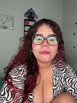 Snapshot of Solaangel_ chatting on October 1, 2025, 4:39 am Solaangel online show from October 1, 2025, 4:39 am