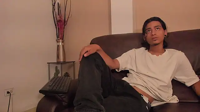 Snapshot of Dickie_Dicking chatting on October 9, 2025, 8:20 pm Dickie Dicking online show from October 9, 2025, 8:20 pm