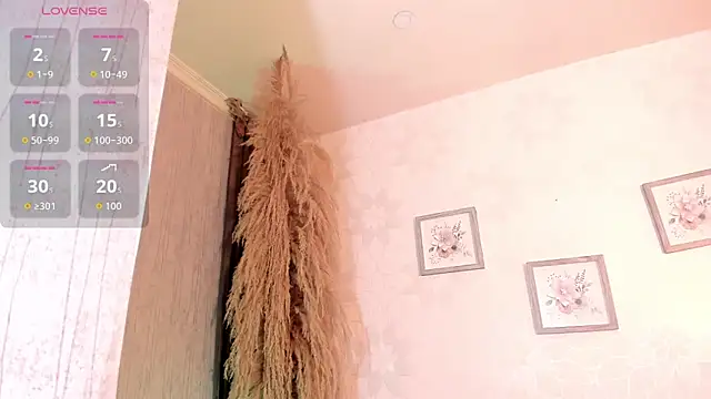 Snapshot of alana_madison10 chatting on November 13, 2025, 2:48 am alana madison10 online show from November 13, 2025, 2:48 am