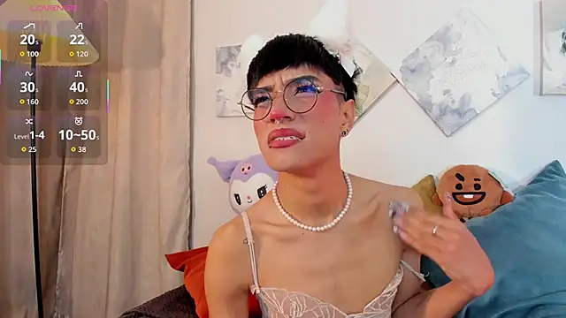 Snapshot of alana_madison10 chatting on November 20, 2025, 9:43 am alana madison10 online show from November 20, 2025, 9:43 am