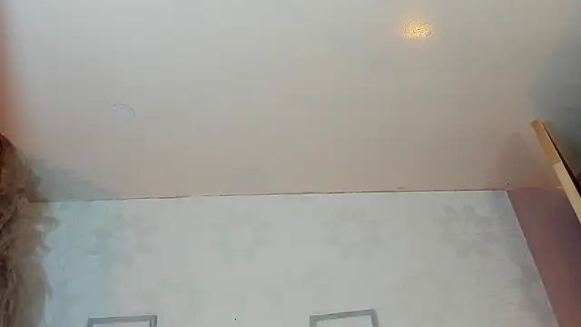 Snapshot of alana_madison10 chatting on October 31, 2025, 5:15 am alana madison10 online show from October 31, 2025, 5:15 am