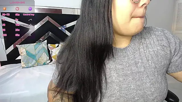 Snapshot of CataleyaMoonroe chatting on October 21, 2025, 3:55 pm CataleyaMoonroe online show from October 21, 2025, 3:55 pm