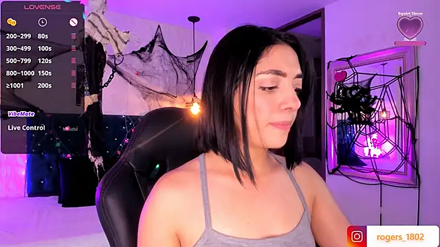 Snapshot of isaa_dl chatting on October 20, 2025, 7:47 pm isaa dl online show from October 20, 2025, 7:47 pm