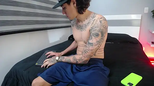 Snapshot of SteveDickson_ chatting on October 15, 2025, 9:12 pm SteveDickson online show from October 15, 2025, 9:12 pm