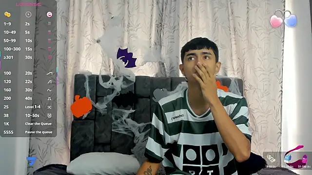 Snapshot of Anthony_carter chatting on October 28, 2025, 1:32 pm Anthony carter online show from October 28, 2025, 1:32 pm