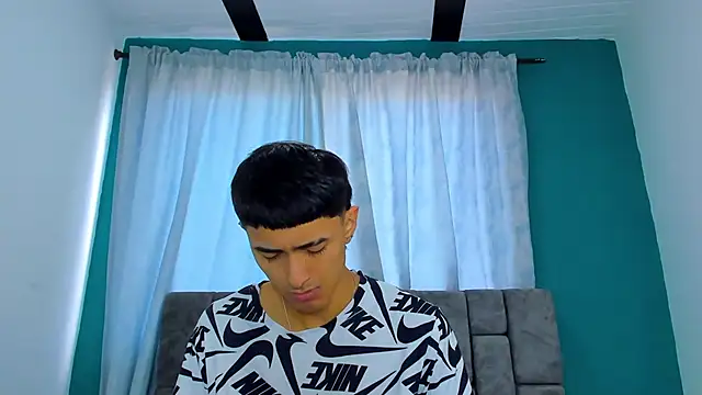 Snapshot of Anthony_carter chatting on November 27, 2025, 1:33 pm Anthony carter online show from November 27, 2025, 1:33 pm