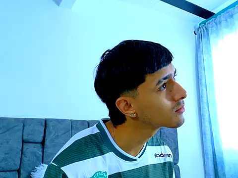 Snapshot of Anthony_carter chatting on October 8, 2025, 1:34 pm Anthony carter online show from October 8, 2025, 1:34 pm