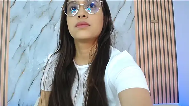 Snapshot of PiaGelvez chatting on November 19, 2025, 11:16 pm PiaGelvez online show from November 19, 2025, 11:16 pm